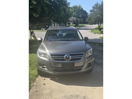 2011 Volkswagen Tiguan SE
