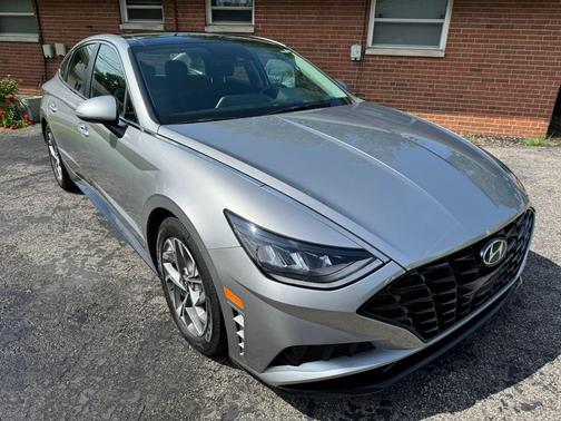 Silver 2022 Hyundai SONATA SEL