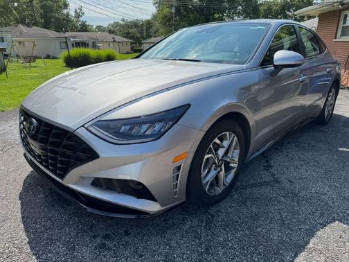 Silver 2022 Hyundai SONATA SEL