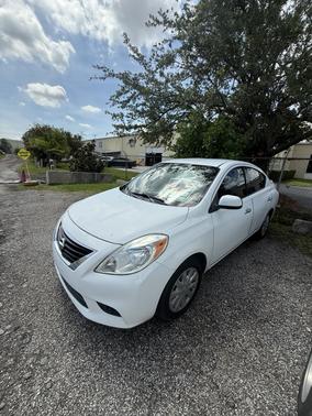 2014 Nissan Versa 1.6 SV