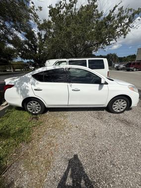 2014 Nissan Versa 1.6 SV