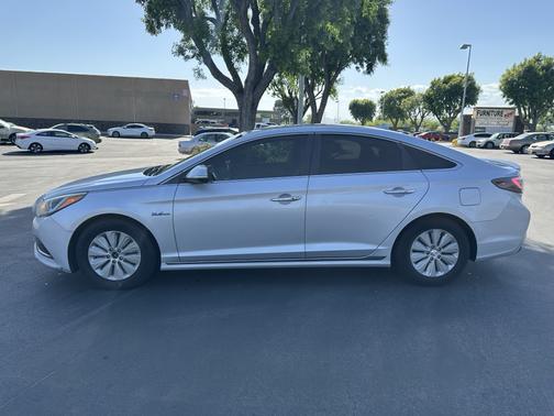 Gray 2016 Hyundai SONATA Hybrid SE