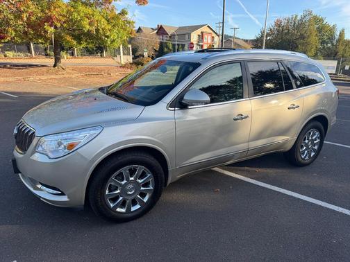 Gold 2014 Buick Enclave Premium