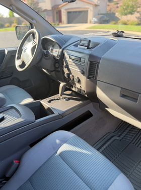 Blue 2007 Nissan Titan SE King Cab