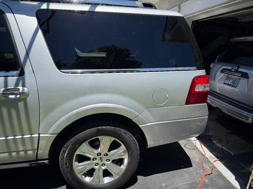 Silver 2017 Ford Expedition EL Platinum