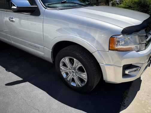 Silver 2017 Ford Expedition EL Platinum
