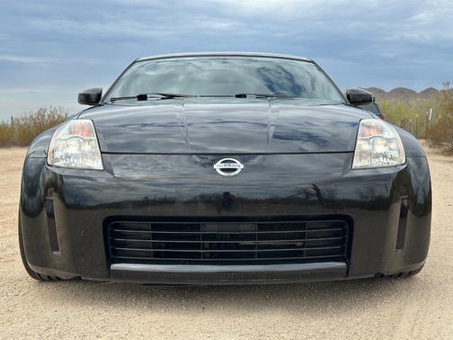 Black 2004 Nissan 350Z Performance