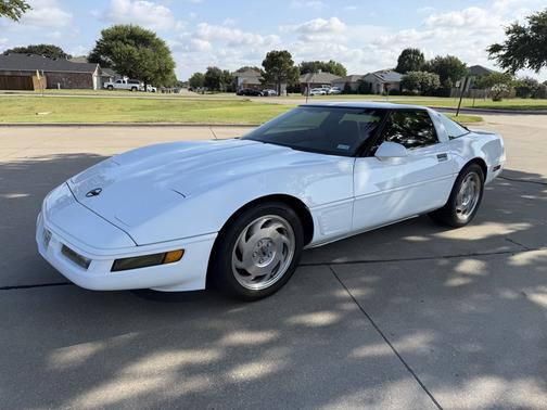 White 1996 Chevrolet Corvette Base