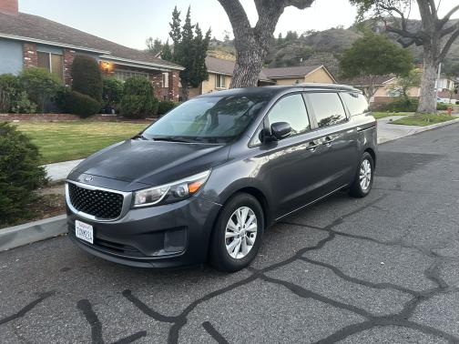 2016 Kia Sedona LX