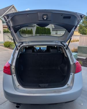 Silver 2009 Nissan Rogue SL