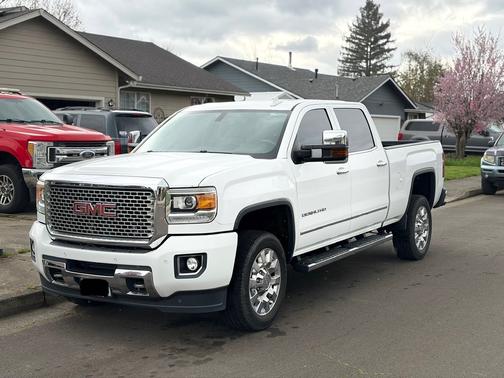 2015 GMC Sierra 2500 Denali