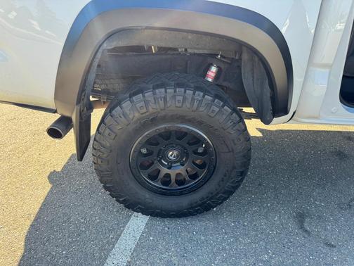 White 2018 Toyota Tacoma TRD Off Road