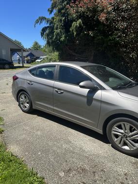 Gray 2020 Hyundai ELANTRA SEL
