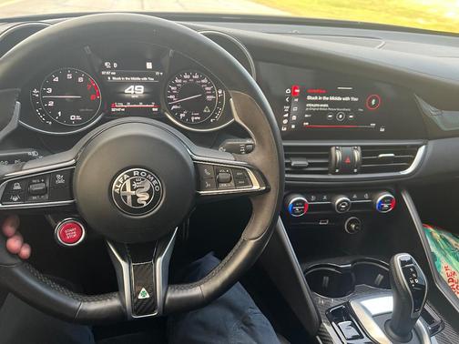 Black 2022 Alfa Romeo Giulia Quadrifoglio