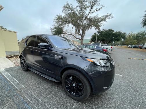 2018 Land Rover Discovery SE