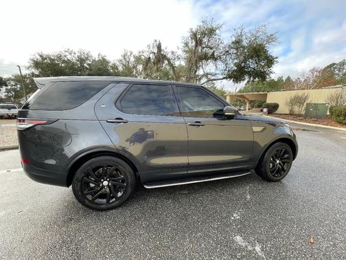 2018 Land Rover Discovery SE
