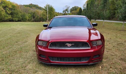 Red 2014 Ford Mustang V6 Premium