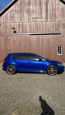 Blue 2019 Volkswagen Golf R 4-Door w/DCC & Navigation