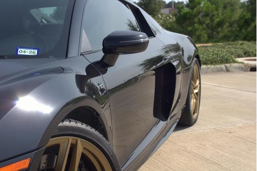 Black 2014 Audi R8 5.2