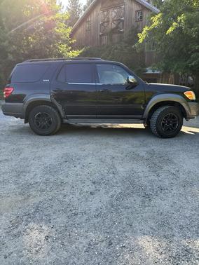 2003 Toyota Sequoia SR5