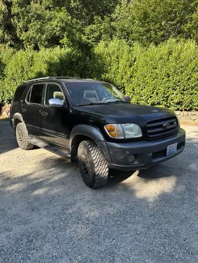 2003 Toyota Sequoia SR5