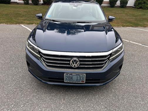 Blue 2022 Volkswagen Passat 2.0T SE
