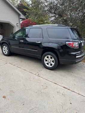 2016 GMC Acadia SLE-2