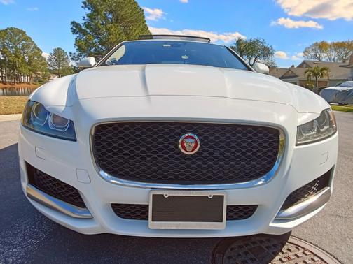 2019 Jaguar XF 25t Premium