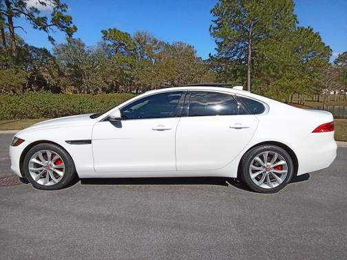 2019 Jaguar XF 25t Premium