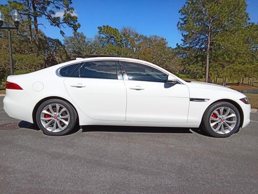 2019 Jaguar XF 25t Premium