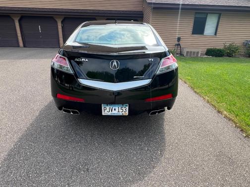 Black 2011 Acura TL Technology