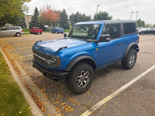 Blue 2022 Ford Bronco Badlands Advanced