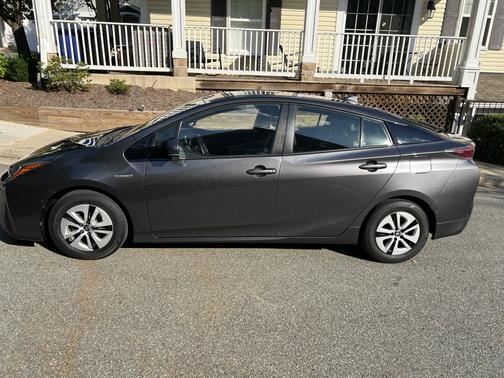 2017 Toyota Prius Four