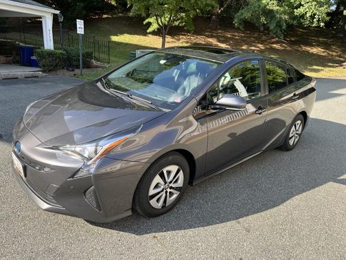 2017 Toyota Prius Four