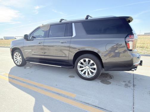 Brown 2021 Chevrolet Suburban Premier