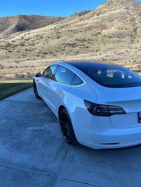 2018 Tesla Model 3 Mid Range