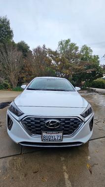 2020 Hyundai IONIQ Plug-In Hybrid SEL