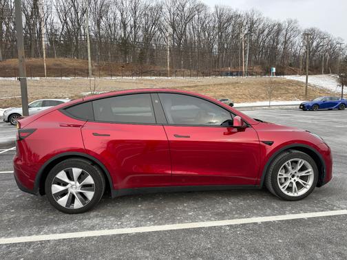 2024 Tesla Model Y Long Range