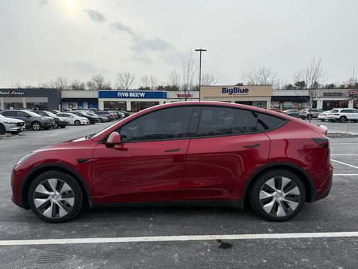 2024 Tesla Model Y Long Range