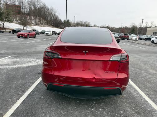 2024 Tesla Model Y Long Range