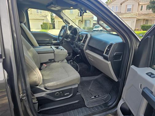 Gray 2016 Ford F-150 XLT