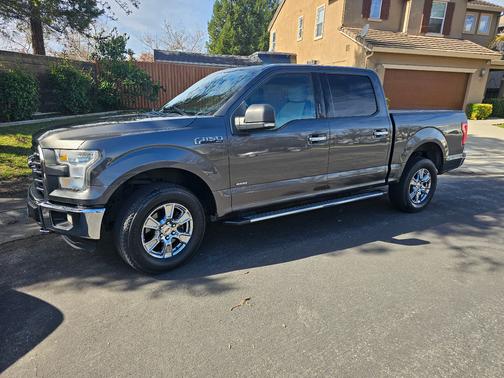 Gray 2016 Ford F-150 XLT