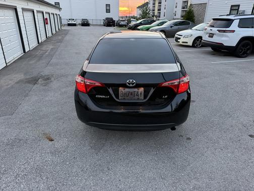 Black 2018 Toyota Corolla LE