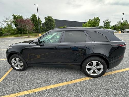 Black 2018 Land Rover Range Rover Velar P250 S