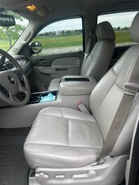 Black 2013 Chevrolet Avalanche LT