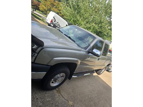 2003 Chevrolet Silverado 2500 LS H/D Extended Cab