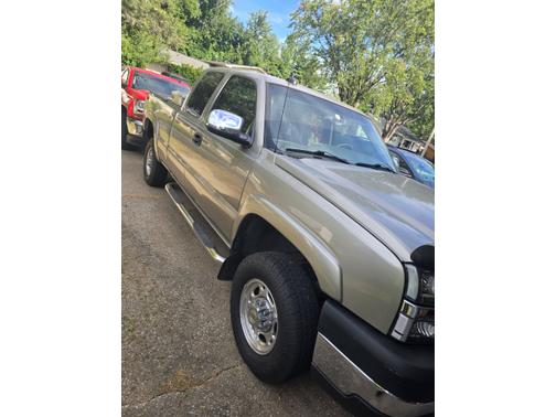 2003 Chevrolet Silverado 2500 LS H/D Extended Cab
