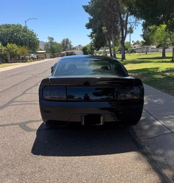 Black 2005 Ford Mustang Deluxe