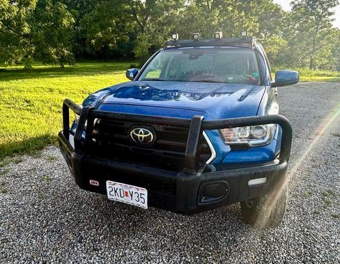 Blue 2018 Toyota Tacoma SR5