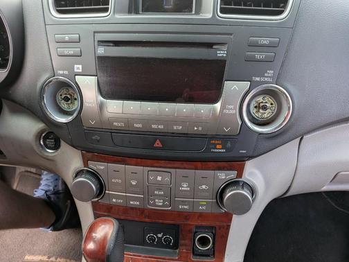 Gray 2012 Toyota Highlander Limited